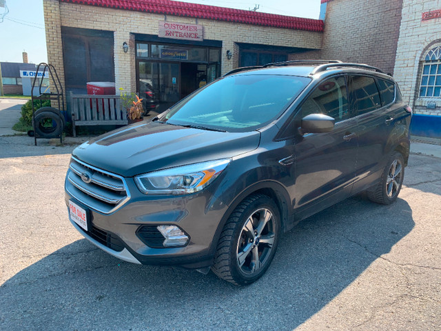 2017 Ford Escape SE AWD 95,000 kms in Cars & Trucks in Winnipeg - Image 4