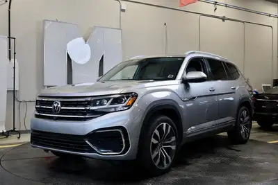 Special Finance Price: $25,950 | Cash Price: $27,450 2021 Volkswagen Atlas AWD R-Line V6 - No Accide...