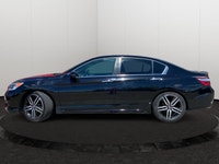 This Honda Accord Sedan has a dependable Regular Unleaded I-4 2.4 L/144 engine powering this Variabl... (image 1)