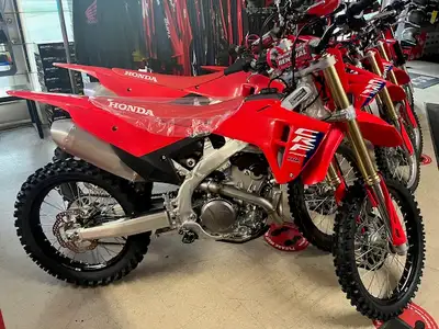 2026 Honda CRF250R !!! Fresh off the truck!! IN STOCK NOW! Honda $750 REBATE plus $1000 Honda Red Ri...