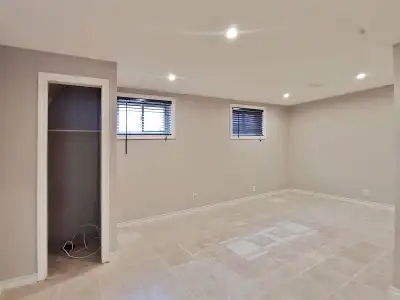 621B Quebec St, Ottawa, ON, K1K 0Z4 **1 Bedroom/Apartment/St-Laurent/For Rent/Ottawa** Thank you for...