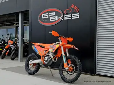 SOLD PENDING PICKUP---------Rebate Applied or KTM Special Finance offer: 2.99% APR/ 60 months OAC un...