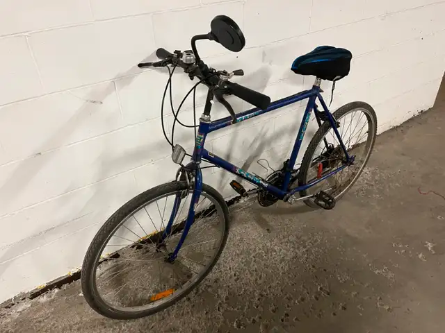 VENDU - Vélo homme in Cruiser, Commuter & Hybrid in City of Montréal - Image 2