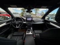 The 2021 Audi Q5 45 TFSI Technik AWD represents the top-tier flagship trim for Audi’s best-selling c... (image 7)