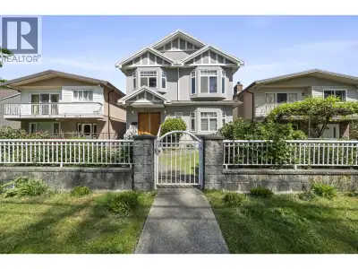 Perfectly situated directly across from Adanac Park, this beautifully upgraded Vancouver East home o...