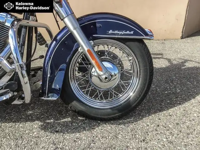 2013 Harley-Davidson FLSTC - Heritage Softail Classic in Street, Cruisers & Choppers in Kelowna - Image 9