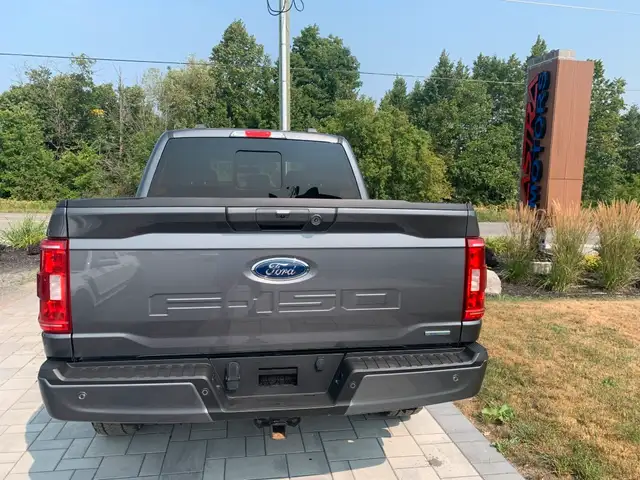 2022 Ford F150 XLT $280.94 Bi-weekly63738355191425123