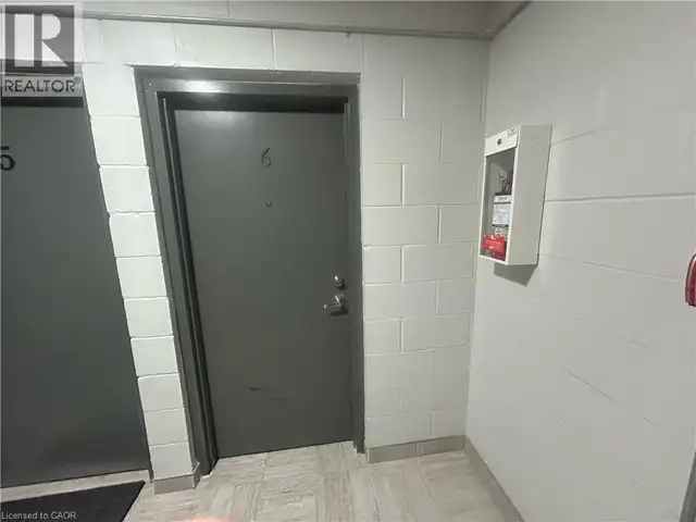 303 N KING Street N Unit# 5 Waterloo, Ontario in Long Term Rentals in Kitchener / Waterloo - Image 3