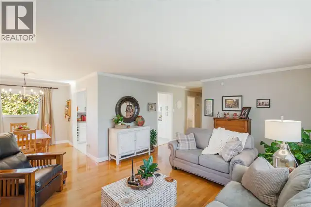 1720 McLauchlin Dr Courtenay, British Columbia in Houses for Sale in Comox / Courtenay / Cumberland - Image 11