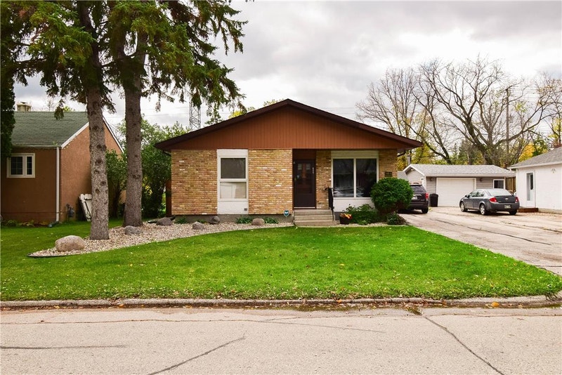 A 146 STRATHNAVER Avenue Selkirk, Manitoba Houses for Sale Winnipeg