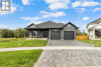 27 SPRUCE CRES North Middlesex, Ontario
