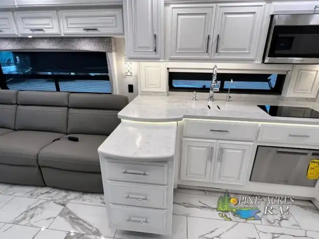 2024 Entegra Coach Anthem 44B 450 h.p. Diesel in RVs & Motorhomes in Moncton - Image 36