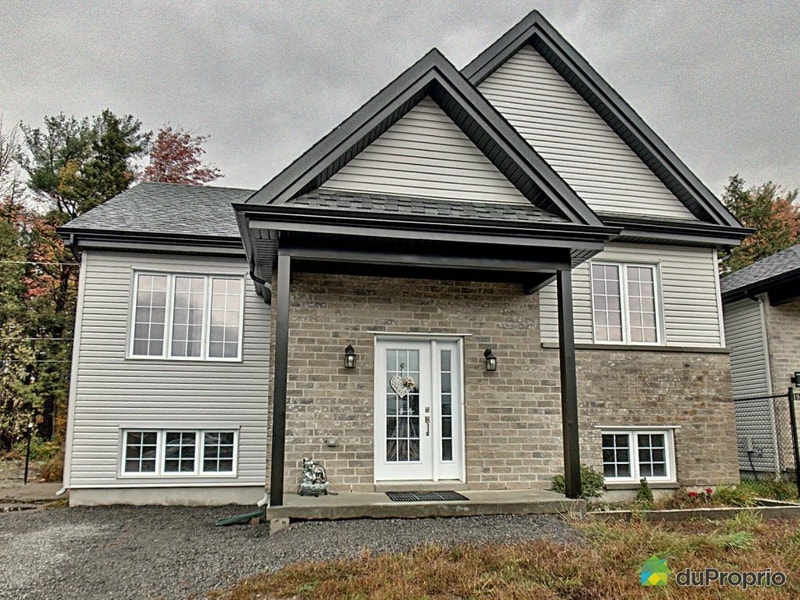 395 000 Bungalow à vendre à StLinLaurentides Maisons à vendre