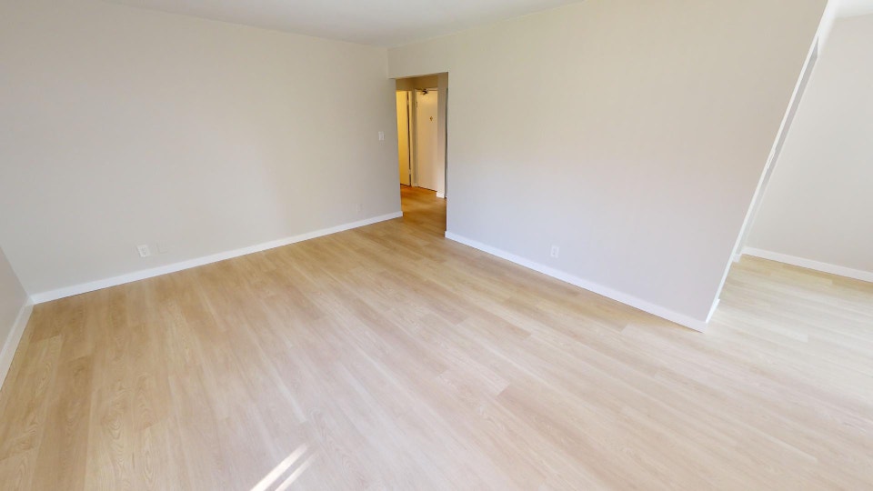 Apartment for Rent at The Glenmore, West End Vancouver 4