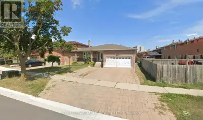 2461 PRESIDENT BOULEVARD Mississauga (Cooksville), Ontario