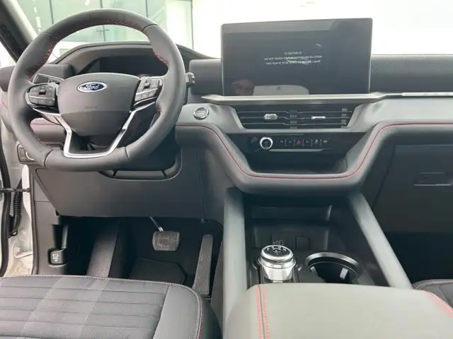 2026 Ford Explorer ST-Line in Cars & Trucks in Regina - Image 21