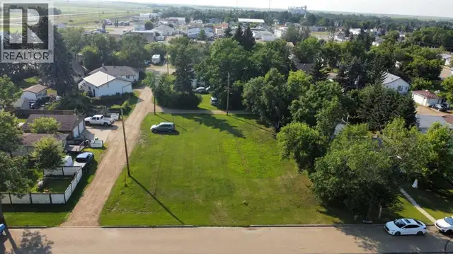 5018 47 Street Daysland, Alberta in Land for Sale in Edmonton - Image 2