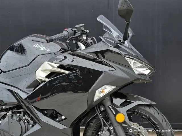 2018 Kawasaki Ninja 400 ABS in Sport Bikes in Oshawa / Durham Region - Image 15
