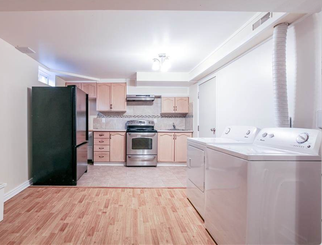 1 Bedroom Legal Basement Apartment for Rent. Lisgar, Mississauga in Long Term Rentals in Mississauga / Peel Region - Image 4