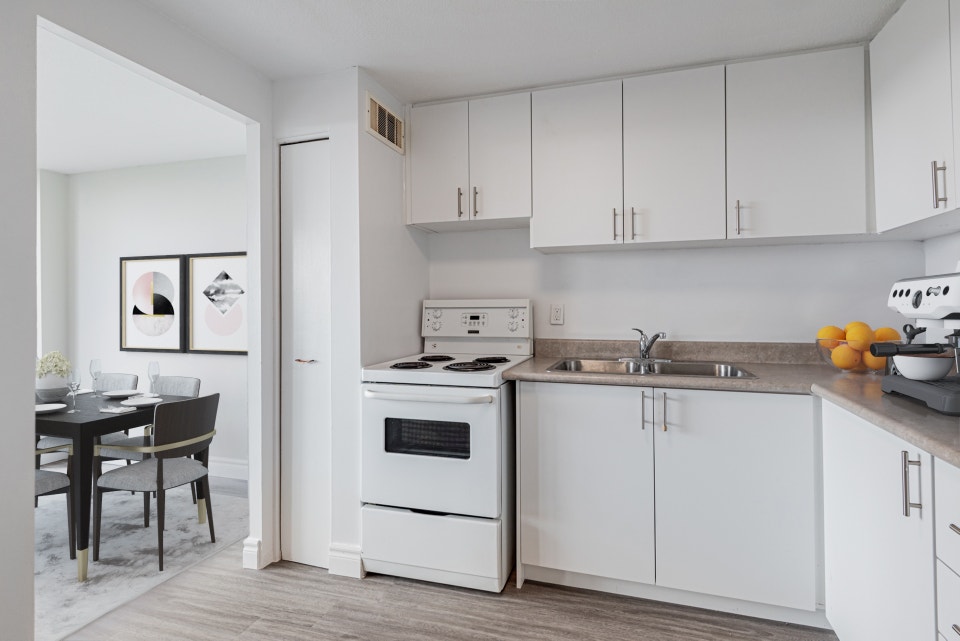 2 Bedroom Apartment for Rent - Lindsay Apartments 4