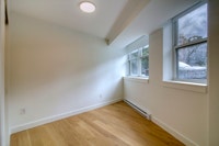 Akelius two bedroom apartment for rent. Located near Sherbrooke in the Westmount neighborhood, Montr... (image 8)