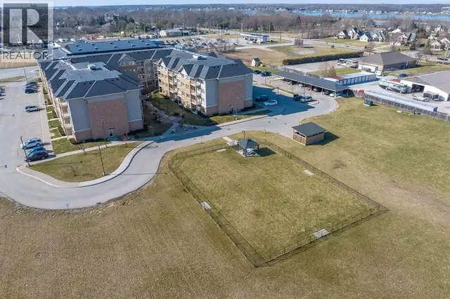 180 Bunker AVENUE Unit# 2BR St Clair, Ontario in Long Term Rentals in Sarnia - Image 36