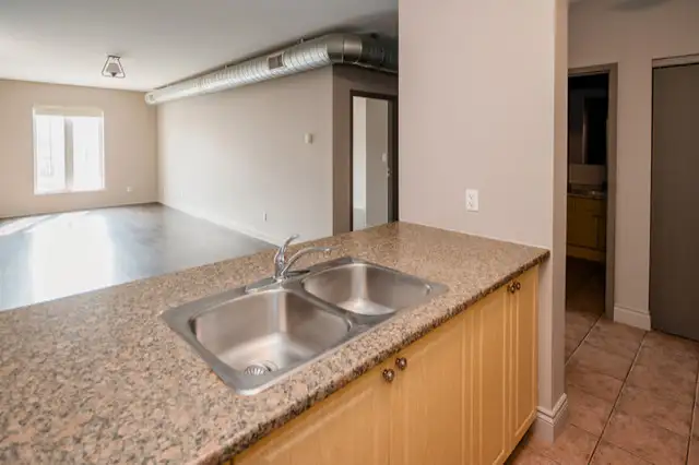 2 bedroom apartment on Harmony Square in Long Term Rentals in Brantford - Image 10