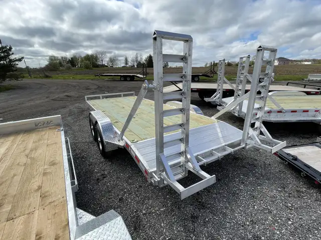 ALUMINUM 7X18 CAR HAULER W/ 5,200LB AXLES AND UPGRADED HEAVY DUT in Cargo & Utility Trailers in London - Image 5