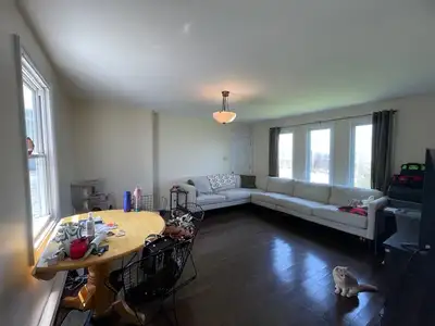Quaint 2 bedroom, 1 Bathroom located close to Uptown