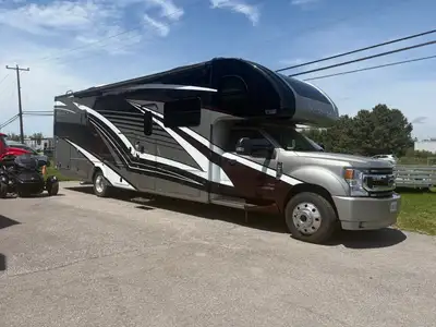 2022 Thor Magnitude RS36 Spacious, diesel-powered Super C motorhome with a slide-out and room to sle...