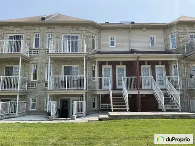 Condo de 2 chambres à coucher Air climatisé mural Échangeur d'air 1 espace de cabanon 1 espace de st...