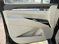 AMVIC Licensed Dealer Amvic Licensed Dealer Stock number: YS390642 The 2025 Cadillac Escalade ESV Sp... (image 9)