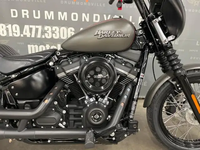 2018 Harley-Davidson FXBB Street Bob in Street, Cruisers & Choppers in Drummondville - Image 6