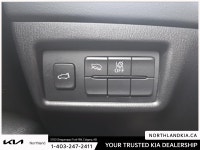 2021 Mazda CX-5 GS Ready for anything, from the streets of Calgary to the highways of Alberta, this... (image 8)