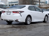 Check out this 2024 Toyota Camry SE. Its Automatic transmission and Regular Unleaded I-4 2.5 L/152 e... (image 7)