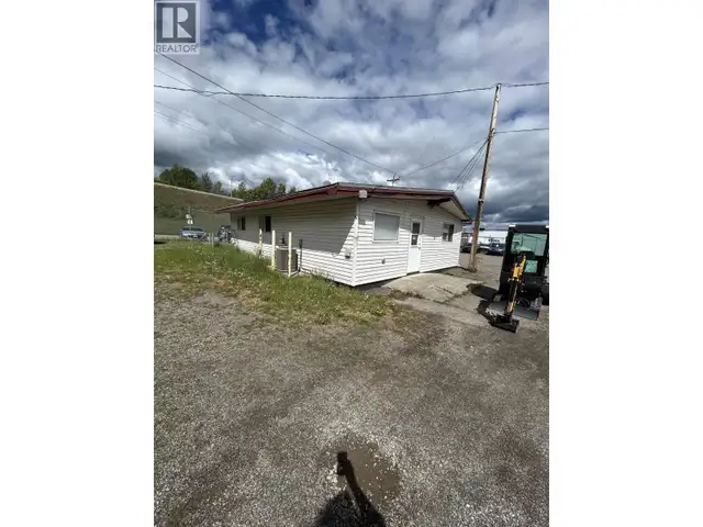 4174 COWART ROAD Prince George, British Columbia in Commercial & Office Space for Sale in Prince George - Image 4