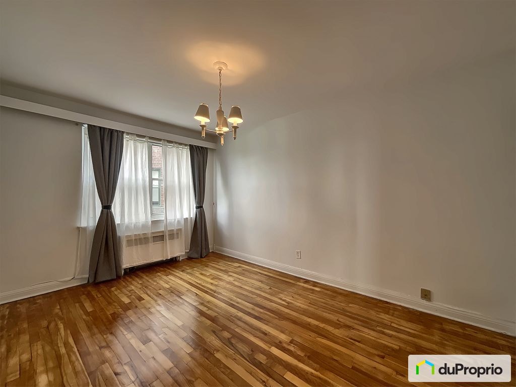 $285,000 - Taxes and taxes credit included - Condominium — photo 3
