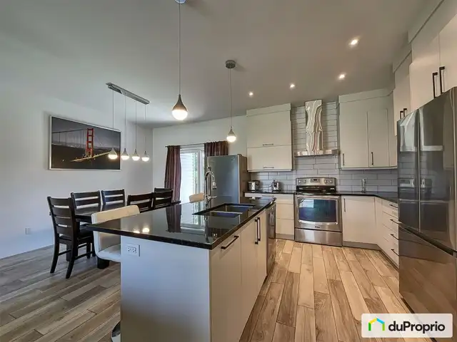 $775,000 - 2 Storey for sale in St-Jean-sur-Richelieu (St-Luc) in Houses for Sale in Saint-Jean-sur-Richelieu - Image 4