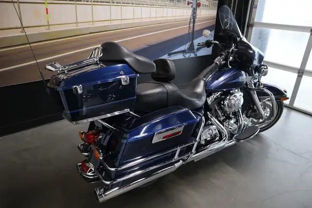 2013 Harley-Davidson FLHTC - Electra Glide Classic in Sport Touring in Edmonton - Image 10