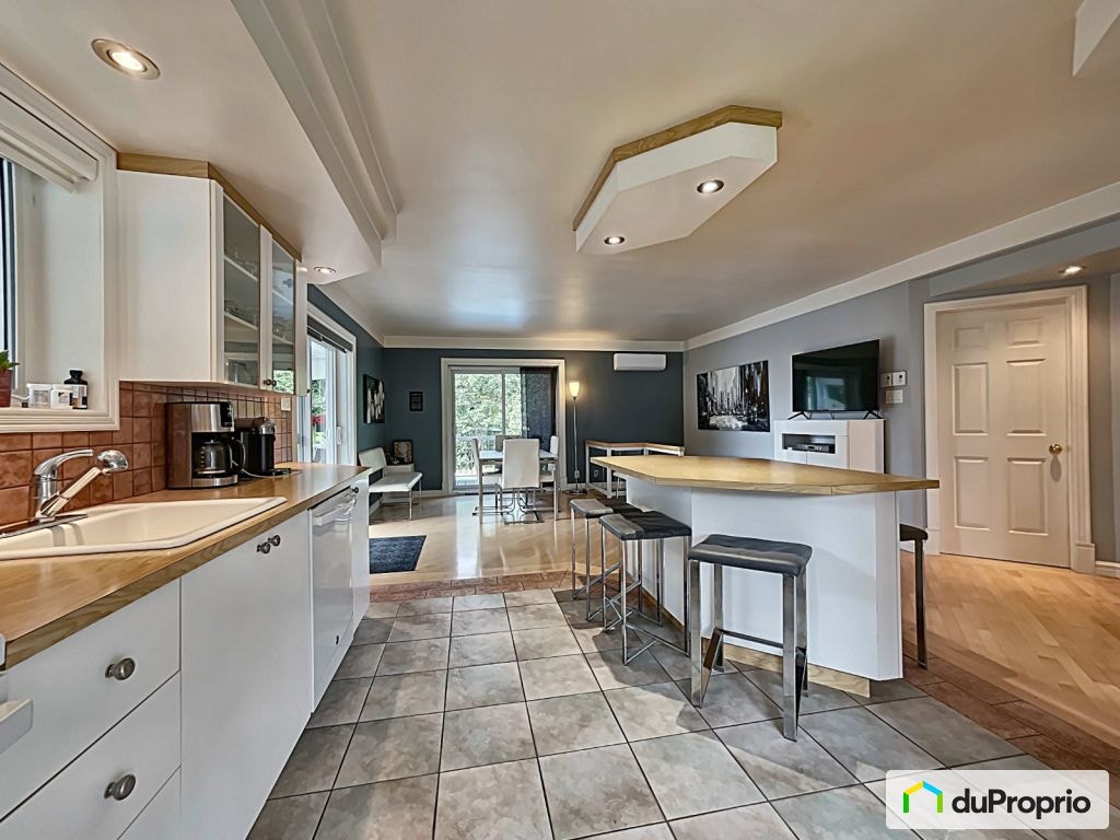 $399,999 - Duplex for sale in Ste-Marie — photo 1
