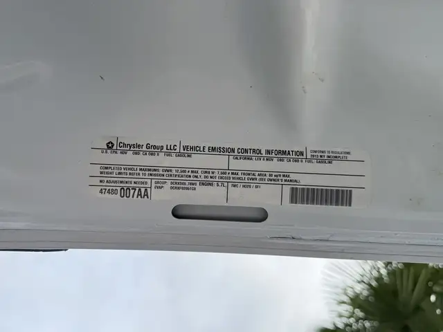 2013 Ram 3500 4X4 Service Truck in Heavy Trucks in Delta/Surrey/Langley - Image 65