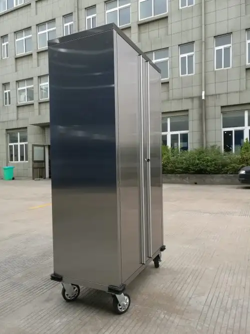 NEW 72″ STAINLESS STEEL ROLLER CABINET W/ LOCKS 72SSC in Other Tables in Grande Prairie - Image 2