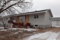 228 7th AVENUE E Gravelbourg, Saskatchewan Moose Jaw Regina Area Preview