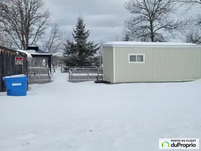 Traduction automatique Nous vous présentons la petite maison/maison mobile Bee Happy ! Cette proprié...