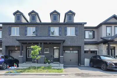 Room for Rent – Unit 4, 738 Dearborn Private (Ottawa) - Basement Room Move-In Special! 2-Bedroom Ren...