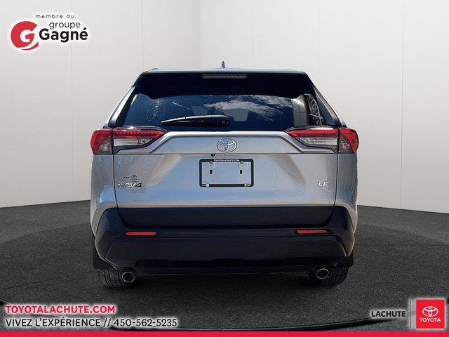 **TOYOTA**RAV4**2019**LE**FWD**SIEGES CHAUFFANT**APPLE CARPLAY** dans Autos et camions  à Laurentides - Image 3