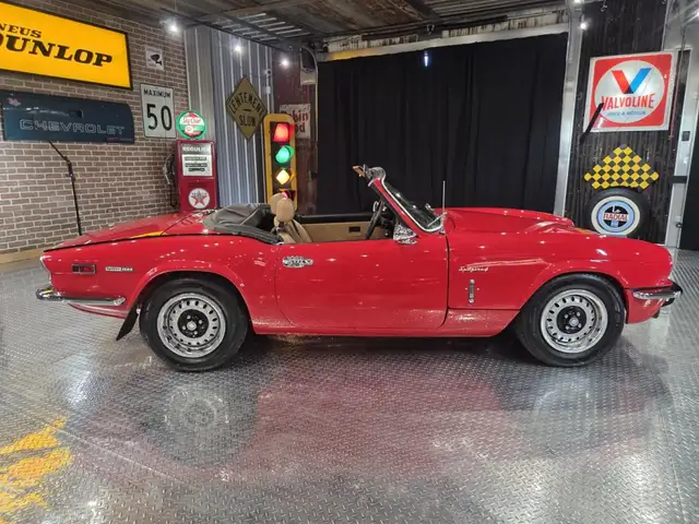 1973 Triumph Spitfire Overdrive in Classic Cars in Thetford Mines - Image 3