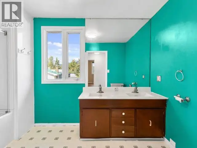 1201 HICKORY STREET Whitehorse, Yukon in Houses for Sale in Whitehorse - Image 24