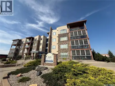 Executive 4th Floor Condo with Sweeping Views. Step into this beautiful condo where luxury and comfo...
