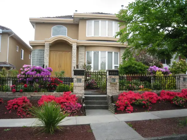 One Bedroom Small basement FURNISHED suite in newer House